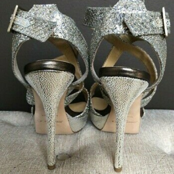 Jimmy choo matching clutch for 600$OBO - Picture 4 of 4